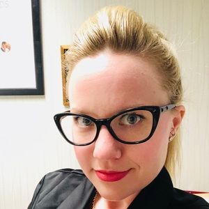 Meet your Posher, Caroline